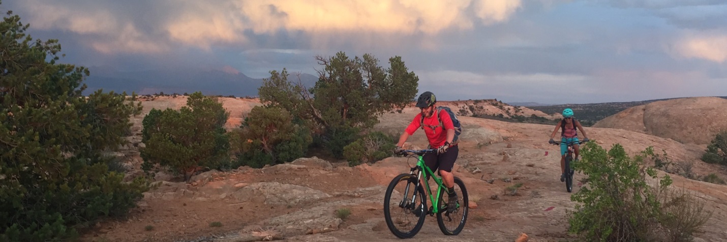 Navajo Rocks Trail during Moab's fall season