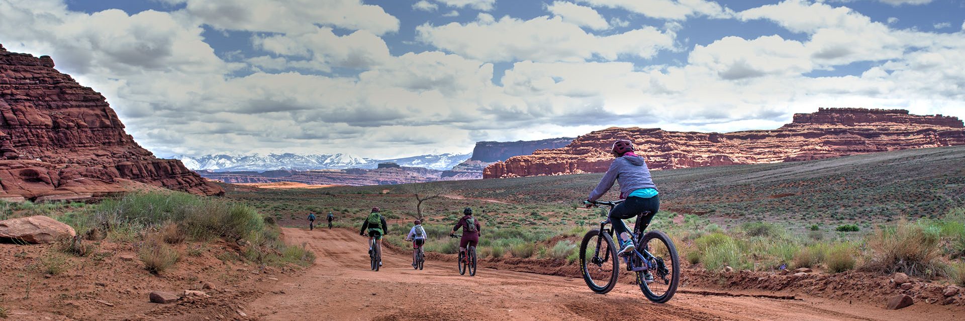 Exploring Canyonlands National Park by mountain bike